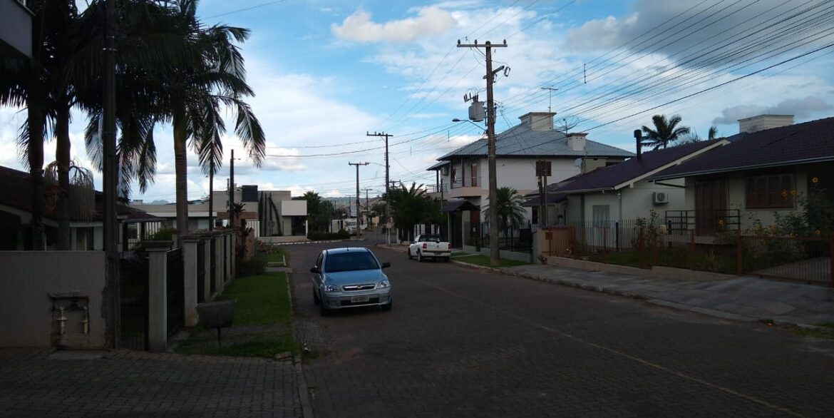 51d3d5f8-9040-4e0d-98c5-daa4eddf0b66