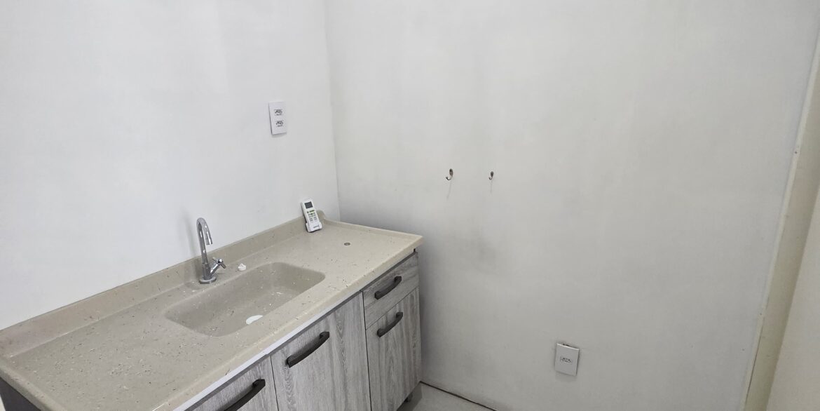 a06fddec-4be8-436a-a7d9-78bcbdf5a834