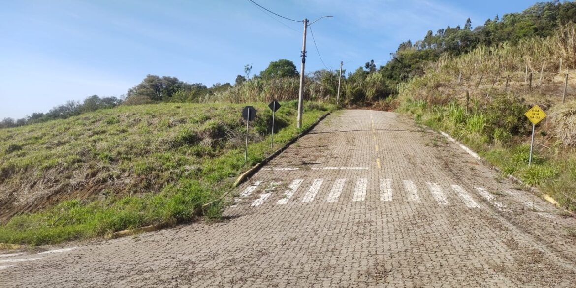 e68b10f5-821b-4522-a054-ebce408b51da