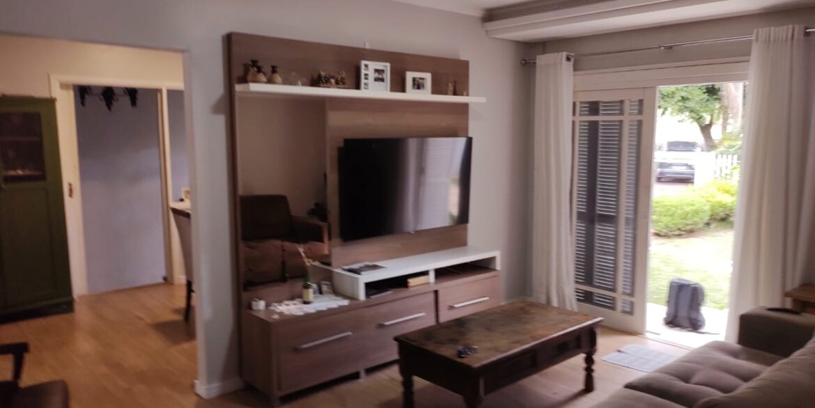 71f7f0b2-20ac-421c-9e92-319deb61d9f9