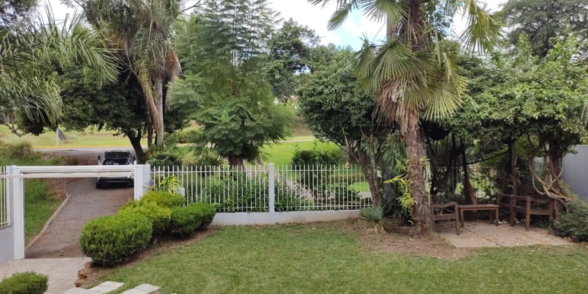 8b154c92-f1ec-4e44-b2c2-7201e233a7ce