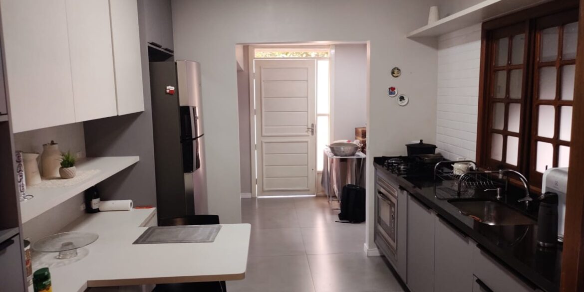 c401a7fd-a37d-4424-a7cb-8882fa524784